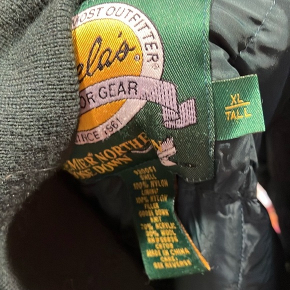 Cabela’s down puffer vest Hunter green size XL Tall - Picture 4 of 7